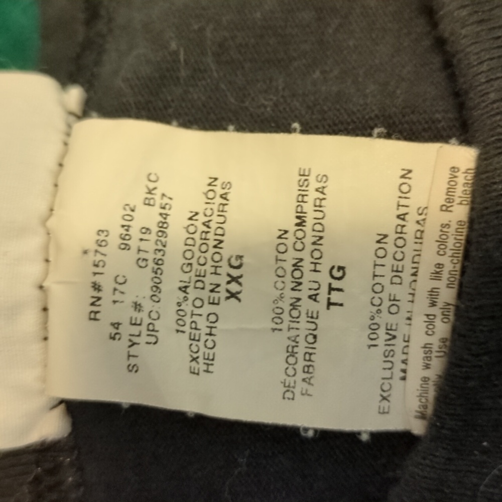 5 for $30 - Big C patch vintage 90s t-shirt - Picture 6 of 6
